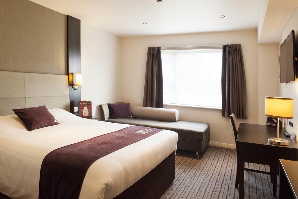Premier Inn London Uxbridge Eksteriør bilde
